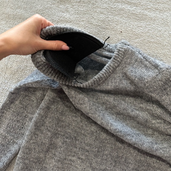 Knit sweater - Picture 2 of 3